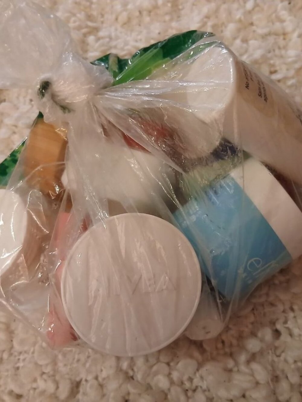 Bag of Assorted cosmetics empties 4 DIY projects| face cream chapstic,etc. empty - Picture 2 of 8